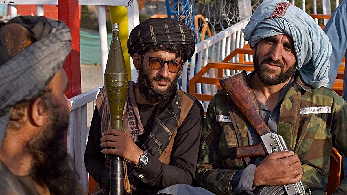 ABD Savunma Bakanlığı yetkilileri: Afganistan'ın Taliban'a geçmesinin ardında Trump yönetiminin yaptığı anlaşma yatıyor - Vimarsana News