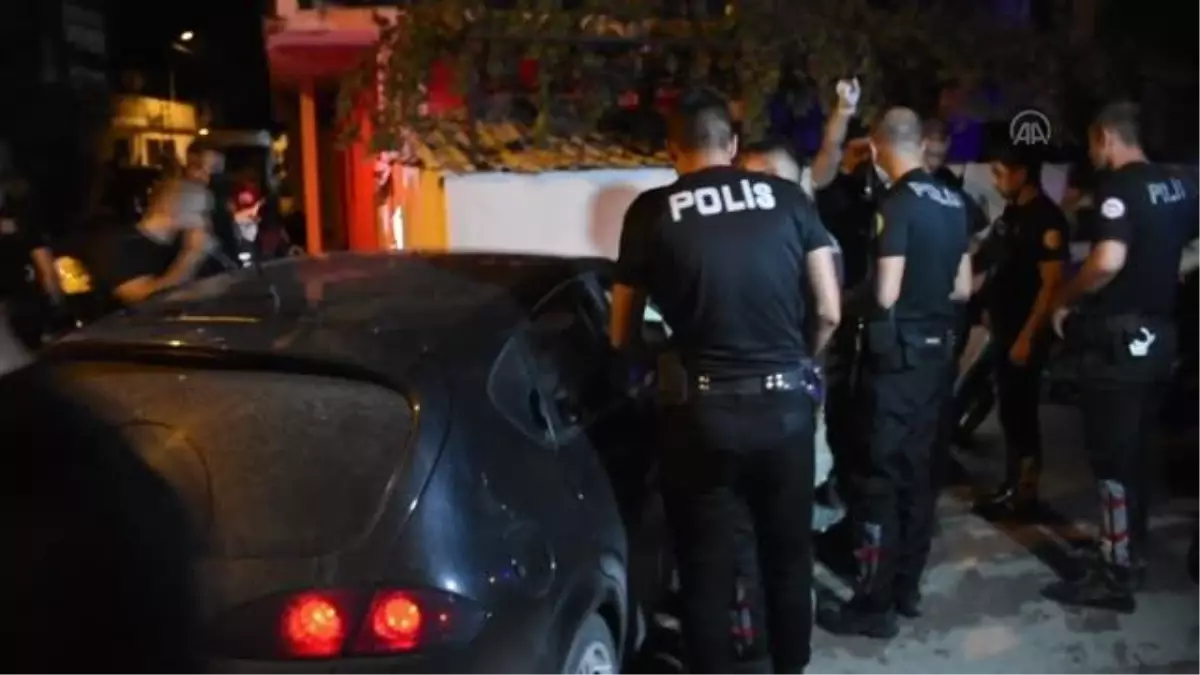 Son dakika... ADANA 'dur' ihtarına uymayan şüpheli kaza yapınca yakalandı