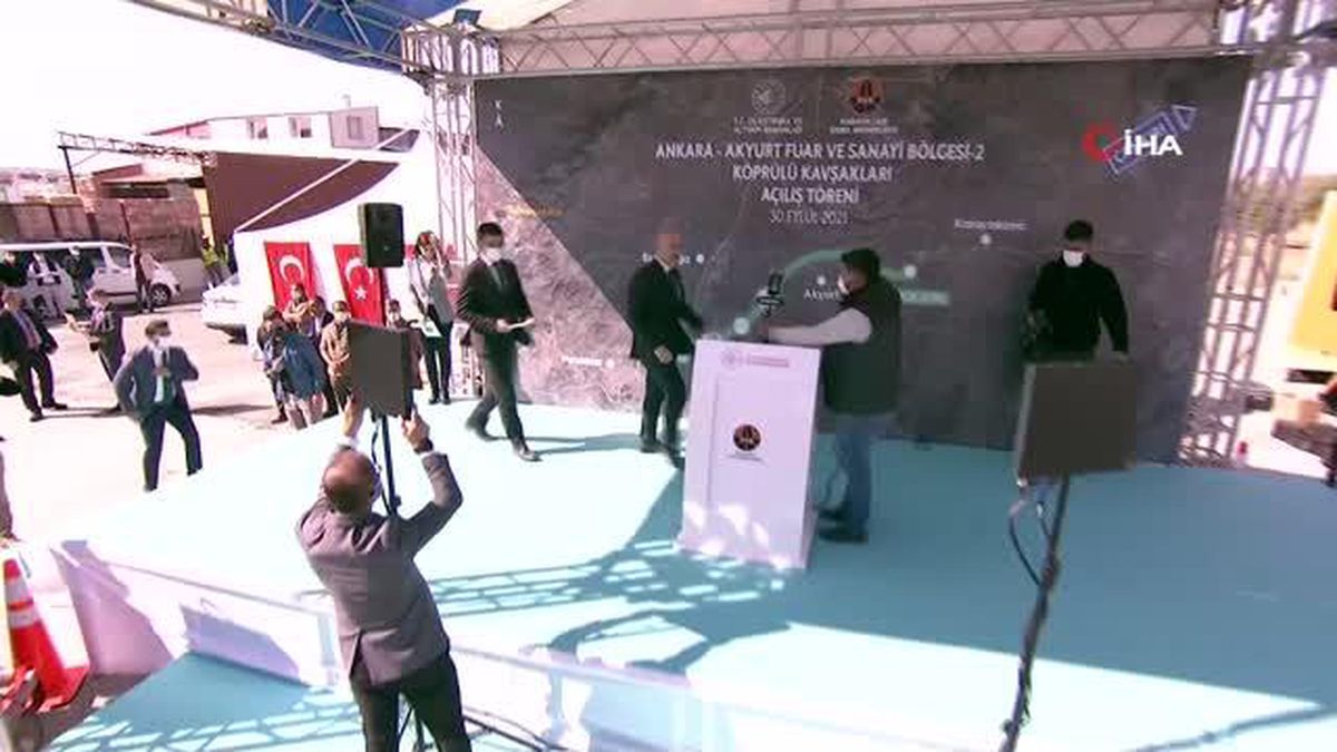 Bakan Karaismailoğlu: 'Türkiye'yi şaha kaldırıyoruz'