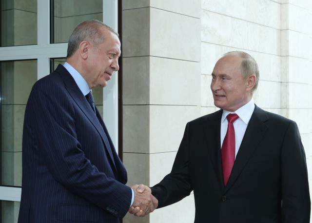 Erdoğan, Putin görüşmesinde bir ismi işaret etti: McGurk denilen adam beni önemli manada rahatsız ediyor