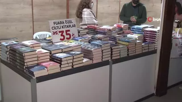 Kartal Kitap Fuarı 5. gününde Yılmaz Vural'ı ağırladı