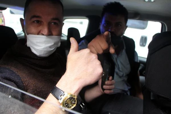 MasterChef Murat tekrar sahnede! Daha evvel ceza yediği yere minibüsünü park edince gözaltına alındı