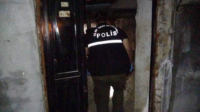 Yaşlı adam, define aramak için kazdığı kuyuya düşerek öldü