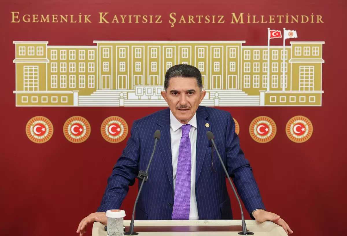 AK Parti'li Çelebi, 2021-2022 yılının ekonomi yılı olması temennisinde bulundu