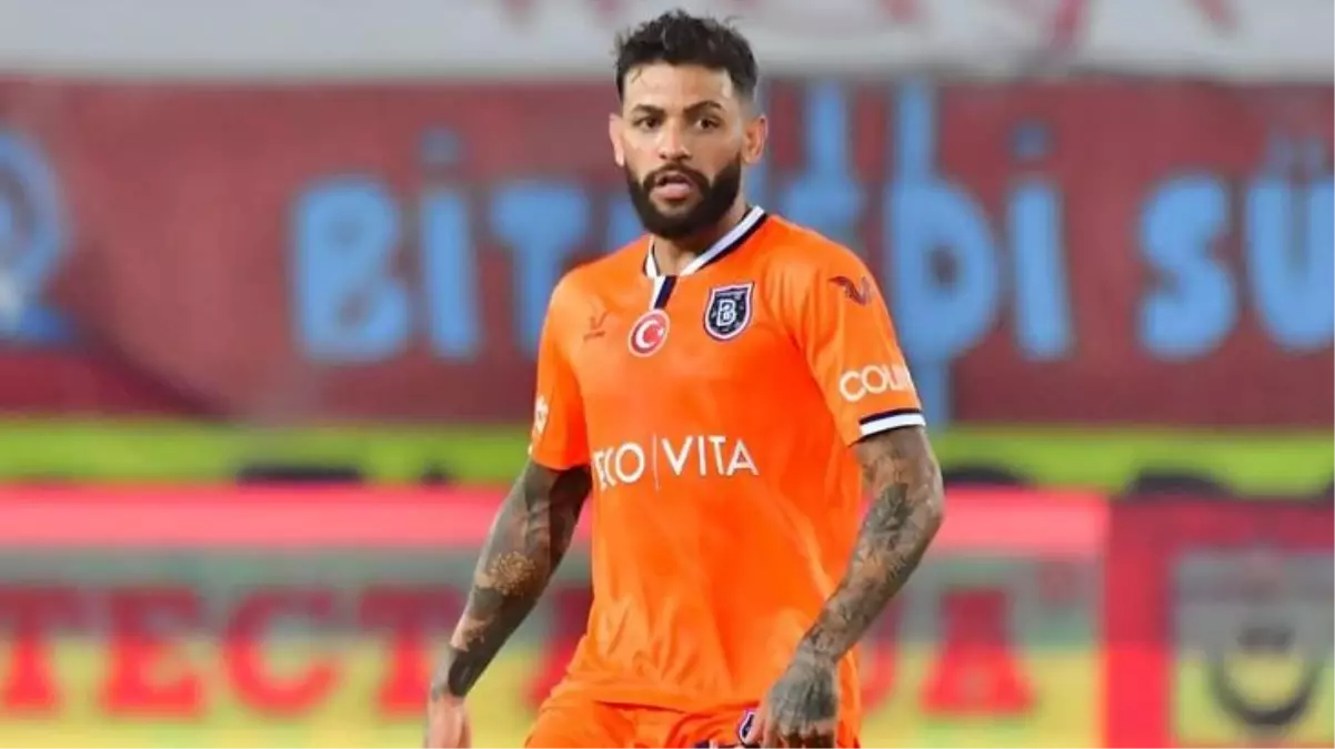 Başakşehir'de Aykut Kocaman'ı eleştirdikten sonra kadro dışı kalan Caiçara affedildi