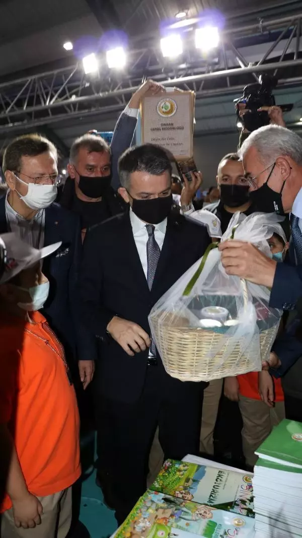 BAKAN PAKDEMİRLİ: GEÇEN YIL TARIMSAL HASILAMIZ, CUMHURİYET TARİHİ REKORUNU KIRDI