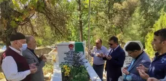 Sason: Batman'daki kurum müdürleri İdlip şehidi Cuma Bağatur'un ailesiyse bir araya geldi Sason: Batman'daki kurum müdürleri İdlip şehidi Cuma Bağatur'un ailesiyse bir araya geldi