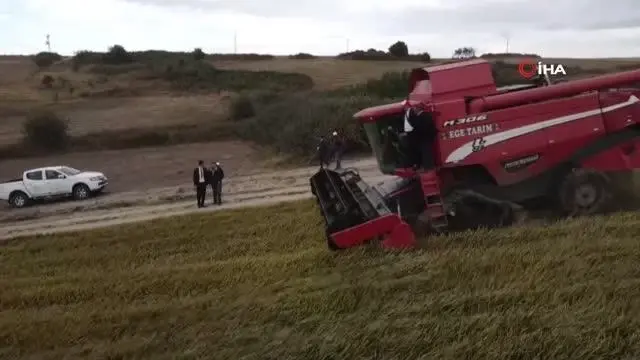Çeltiğin başkenti İpsala'da damlama sulama yöntemi ile İlk defa ekilen çeltiğin hasadı yapıldı