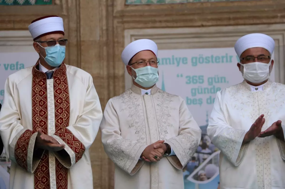 Diyanet İşleri Başkanı Erbaş: 'Diyanet, FETÖ, DEAŞ, PKK gibi örgütlere karşı her zaman gençleri bilinçlendirmiştir'