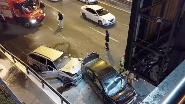 Son Dakika | Kağıthane'de meydana gelen trafik kazasında 2 kişi yaralandı