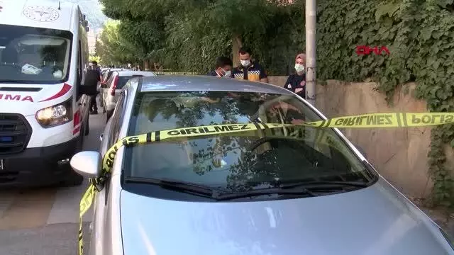 Son dakika... OTOMOBİL KULLANDIĞI SIRADA RAHATSIZLANAN YAŞLI SÜRÜCÜ HAYATINI KAYBETTİ