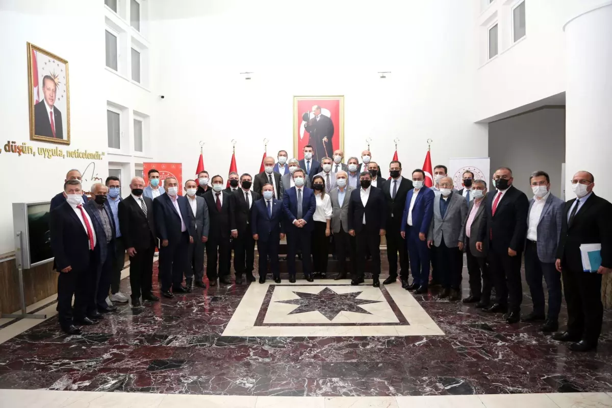 Valilik toplantı salonunda Değerlendirme ve Koordinasyon toplantısı düzenlendi