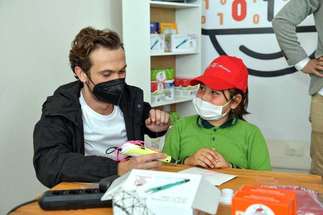 vodafone ve aras bulut iynemli den koy okulla 2 14432520 o