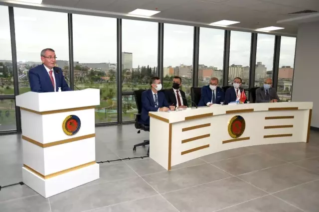 Yeni binada ilk meclis dualarla kurban kesilerek yapıldı