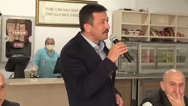 AK Parti Genel Başkan Yardımcısı Dağ, KYK yurdunda öğrencilerle buluştu