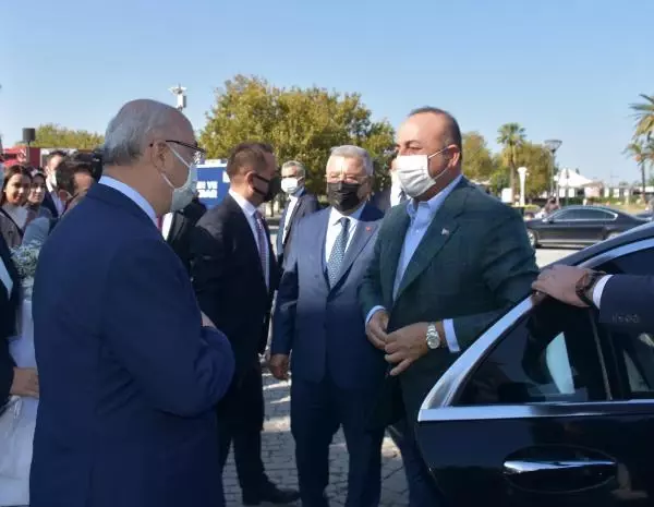 BAKAN ÇAVUŞOĞLU'NDAN VALİ KÖŞGER'E ZİYARET