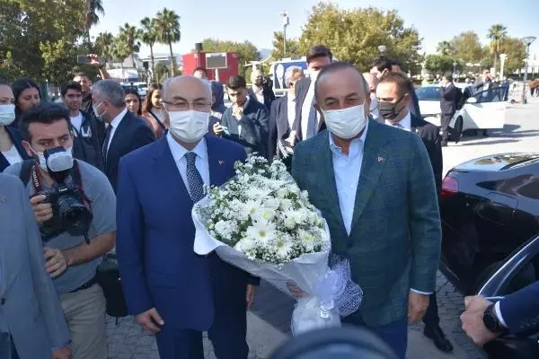 BAKAN ÇAVUŞOĞLU'NDAN VALİ KÖŞGER'E ZİYARET