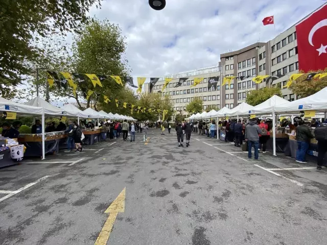 İstanbul'da plak severler Kadıköy'de buluştu