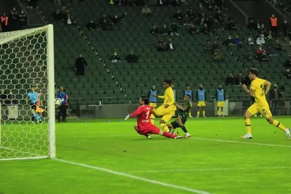 İstanbulspor: 2-1