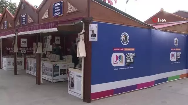 Kartal Kitap Fuarı gazeteci yazar Halil Delice'yi ağırladı