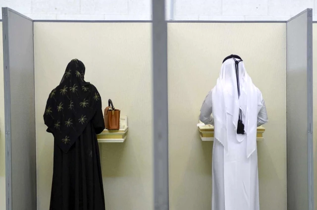 Katar'da birinci defa yapılan Şura Meclisi seçimlerine iştirak oranı yüzde 44