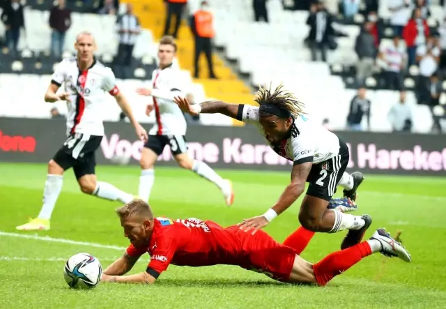 Süper Lig: Beşiktaş: 2 - DG Sivasspor: 1 (Maç sonucu)