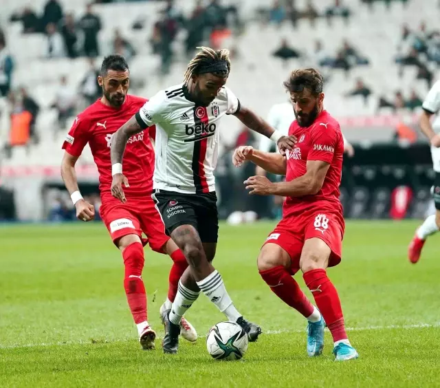 Süper Lig: Beşiktaş: 2 - DG Sivasspor: 1 (Maç sonucu)