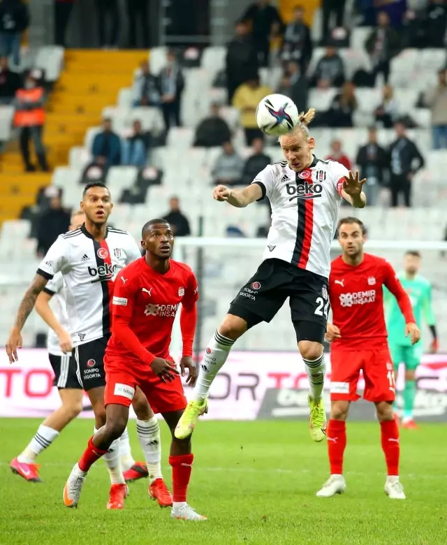 Süper Lig: Beşiktaş: 2 - DG Sivasspor: 1 (Maç sonucu)