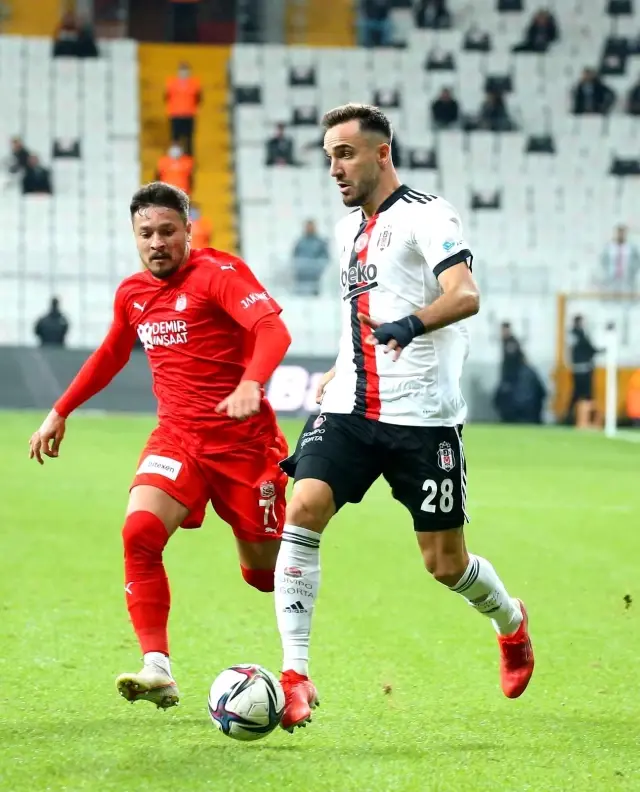 Süper Lig: Beşiktaş: 2 - DG Sivasspor: 1 (Maç sonucu)