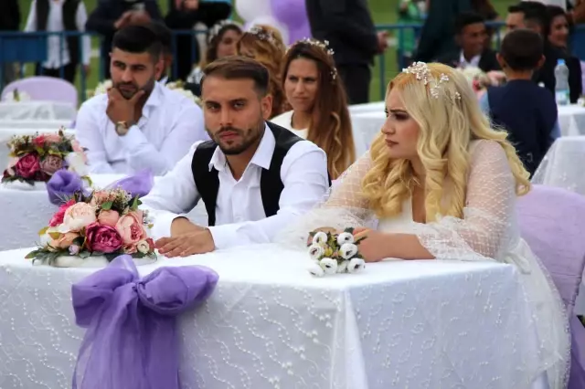Kocaeli'de 50 Roman çiftin nikahı kıyıldı