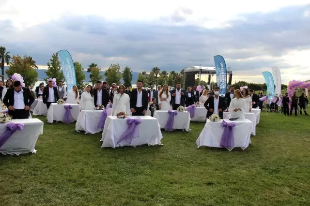 Kocaeli'de 50 Roman çiftin nikahı kıyıldı