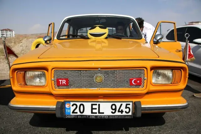 Elazığ'da 'Modifiyeli Araç ve Motosiklet Festivali' renkli görüntülere sahne oldu