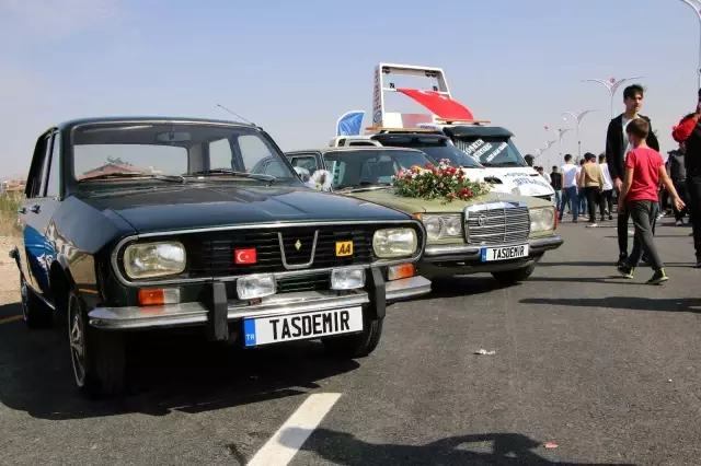 Elazığ'da 'Modifiyeli Araç ve Motosiklet Festivali' renkli görüntülere sahne oldu