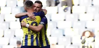 Kanarya liderliği perçinledi! Fenerbahçe, sahasında Kasımpaşa'yı 2-1 yendi