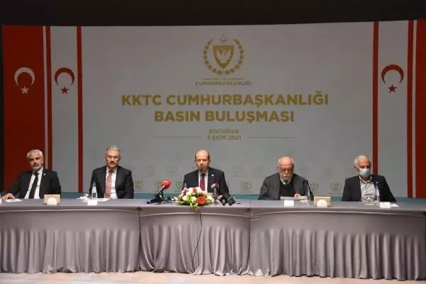 KKTC CUMHURBAŞKANI TATAR: KIBRIS'IN YUNANİSTAN'A BAĞLANMASINA ASLA GEÇİT VERMEYECEĞİZ