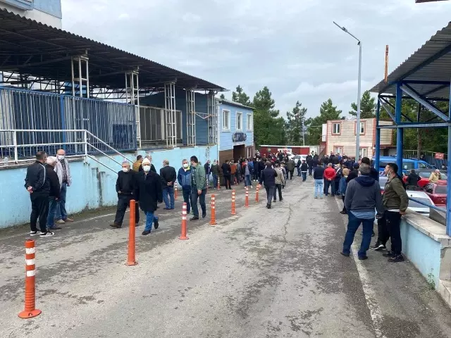 MHP kafilesini taşıyan midibüs devrildi: 2 ölü, 19 yaralı