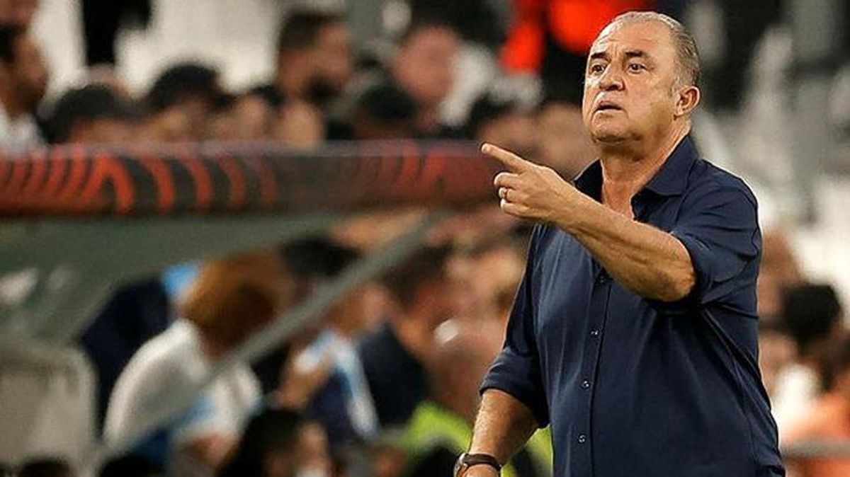 Tartışmaların odağındaki hakemle ilgili gelen soruya Fatih Terim, tek cümleyle yanıt verdi
