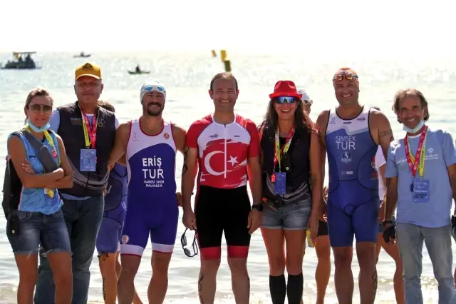 Triatlon Yarışında 30. yıla özel nostalji yarışı yapıldı
