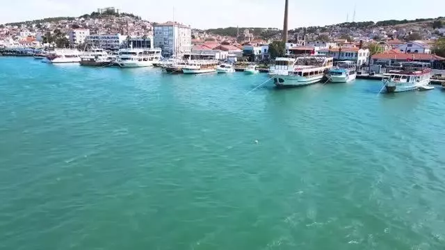 BALIKESİR - Ayvalık'ta yunusun şamandırayla oyunu drone ile görüntülendi