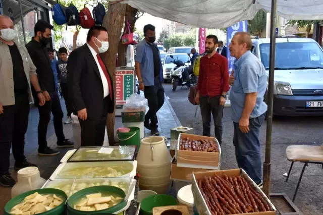 Başkan Beyoğlu Nükhet Coşkun caddesi esnafını ziyaret etti