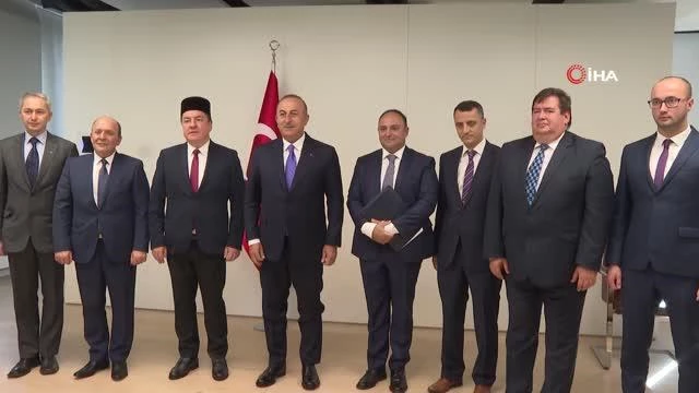 Dışişleri Bakanı Çavuşoğlu, Polonya'daBakan Çavuşoğlu, Polonya Müslümanları Dini Yönetimi Lideri Miskiewicz ile görüştü