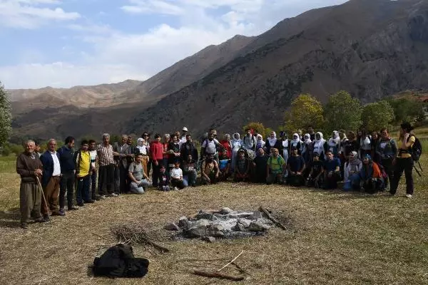 Hakkari'nin 'Saklı Cennet'inde halaylarla karşılandılar