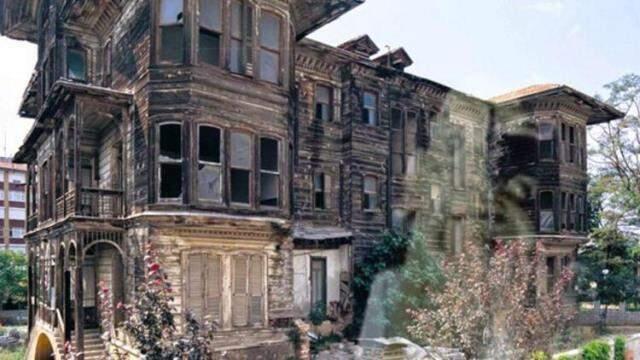 İstanbul'un göbeğindeki ürküten ahşap ev! 5 saniyeliğine ortadan kaybolduğunu duyanların tüyleri ürperiyor