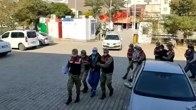 Kaçak kazı yapan 5 kişi suçüstü yakalandı