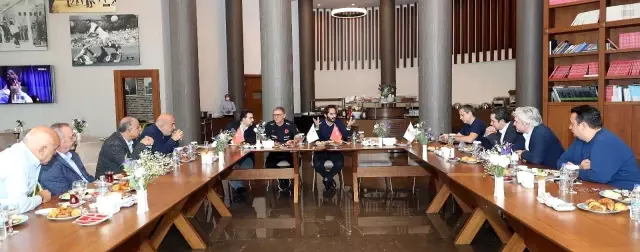 Kuntz: Kapılar kimseye kapalı değil, kimsenin yeri de garanti değil