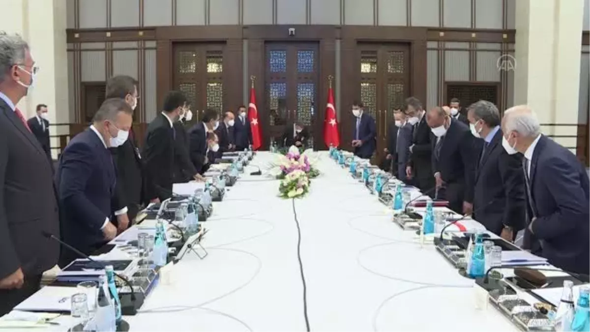 Oktay: 'İklim değişikliğinin yıkıcı etkilerini en aza indirmek için çevre dostu adımları cesaretle atmaktayız'