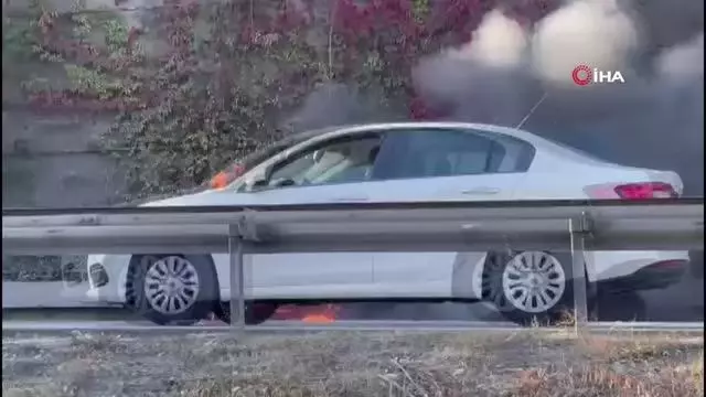TEM Bağcılar yan yolda kargo aracı alevlere teslim oldu