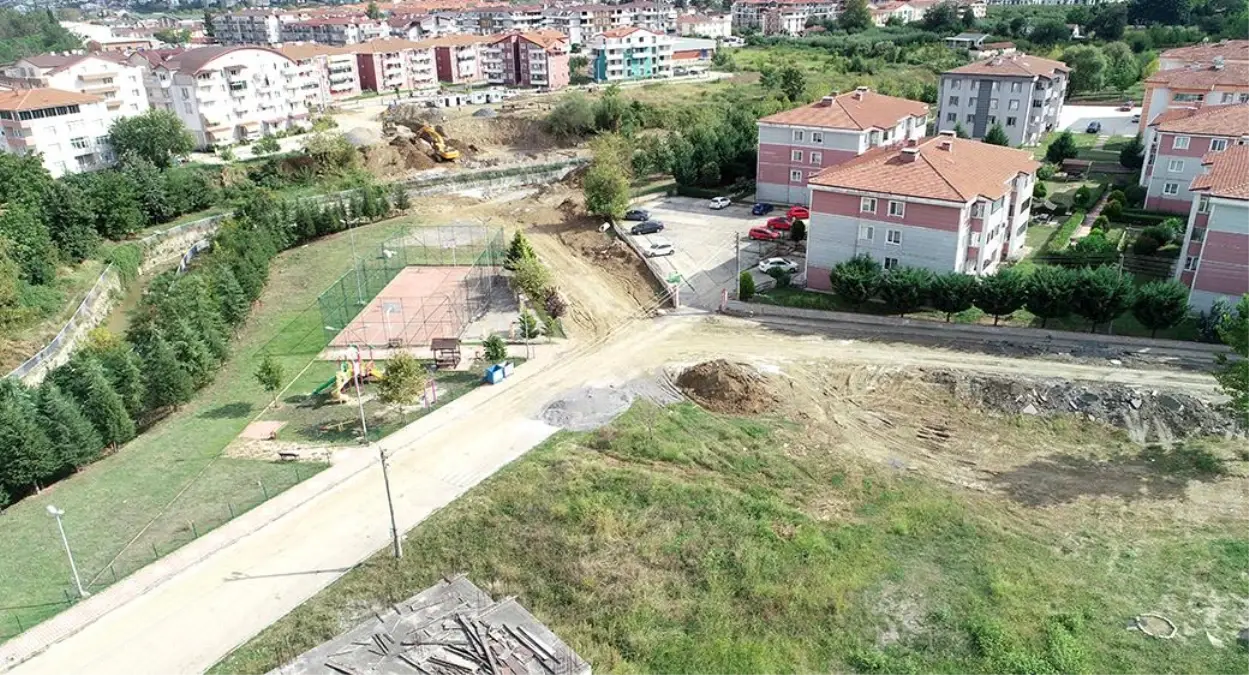 Gölcük Necati Çelik Devlet Hastanesi'ne ulaşımı kolaylaştıracak yeni yol yapılıyor