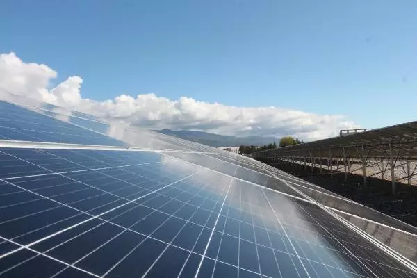 GÜNEŞ PANELLERİNE 20 GÜNDE 3 YORGUN MERMİ İSABET ETTİ