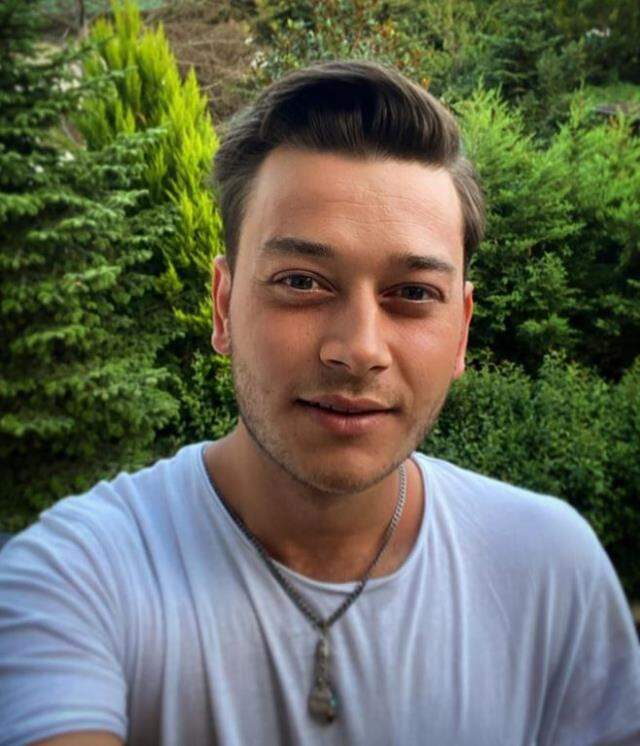 MasterChef Emre kimdir? Emre Büber kaç yaşında, nereli? Emre Büber biyografisi! MasterChef Emre kimdir? Emre Büber kaç yaşında, nereli? Emre Büber biyografisi!